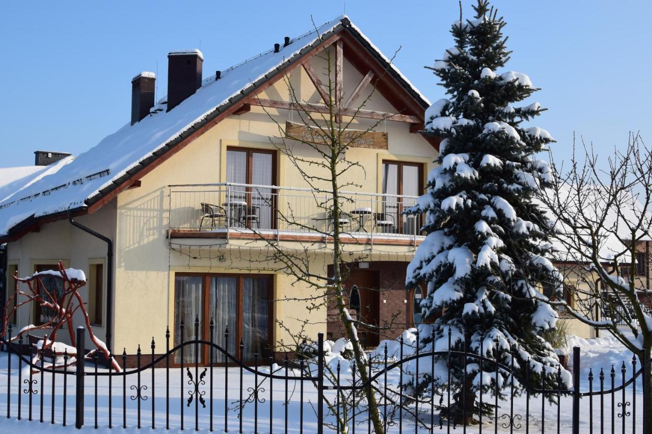 Hotel Gosciniec Klejnot Borowo Exteriér fotografie