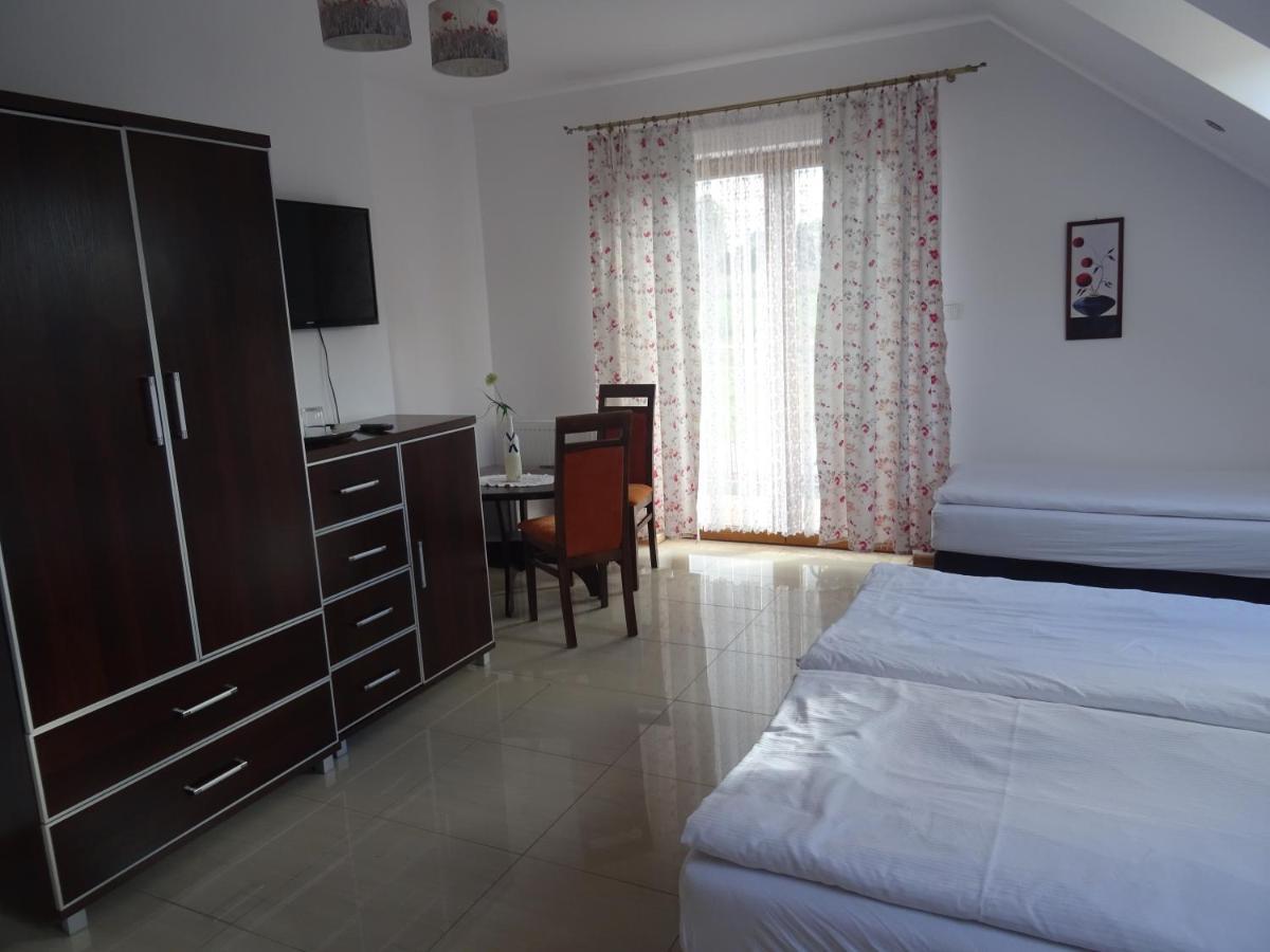 Hotel Gosciniec Klejnot Borowo Exteriér fotografie