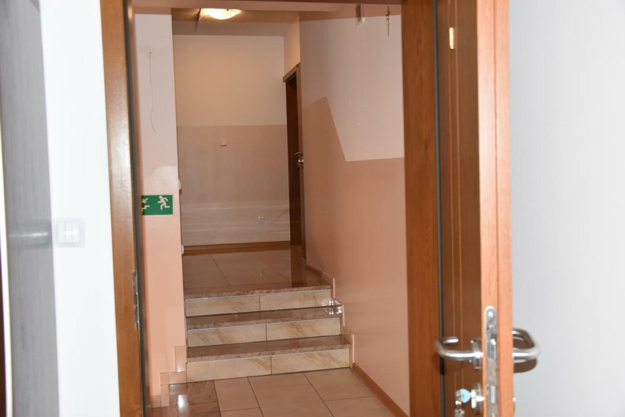 Hotel Gosciniec Klejnot Borowo Exteriér fotografie