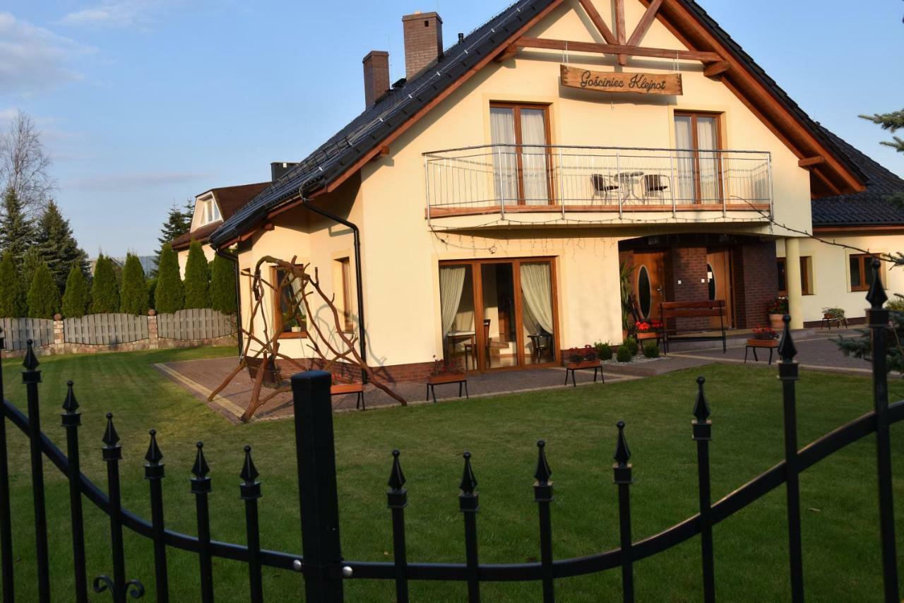 Hotel Gosciniec Klejnot Borowo Exteriér fotografie